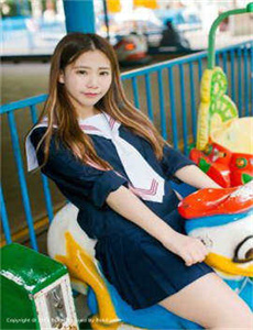 坠入爱河的单身女